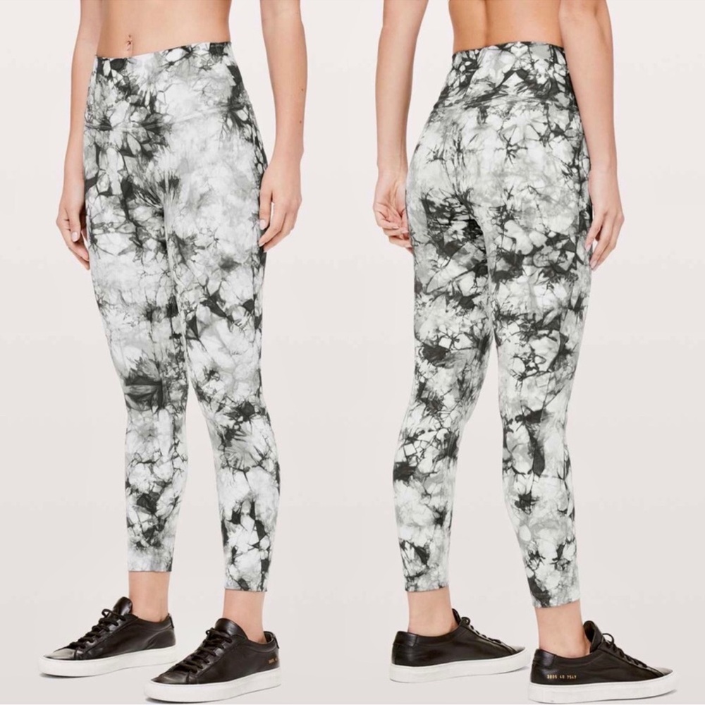 LuluLemon Wunder Under High Rise Black and White Tie Dye Leggings Size 4